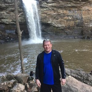 Meet your Posher, Casey